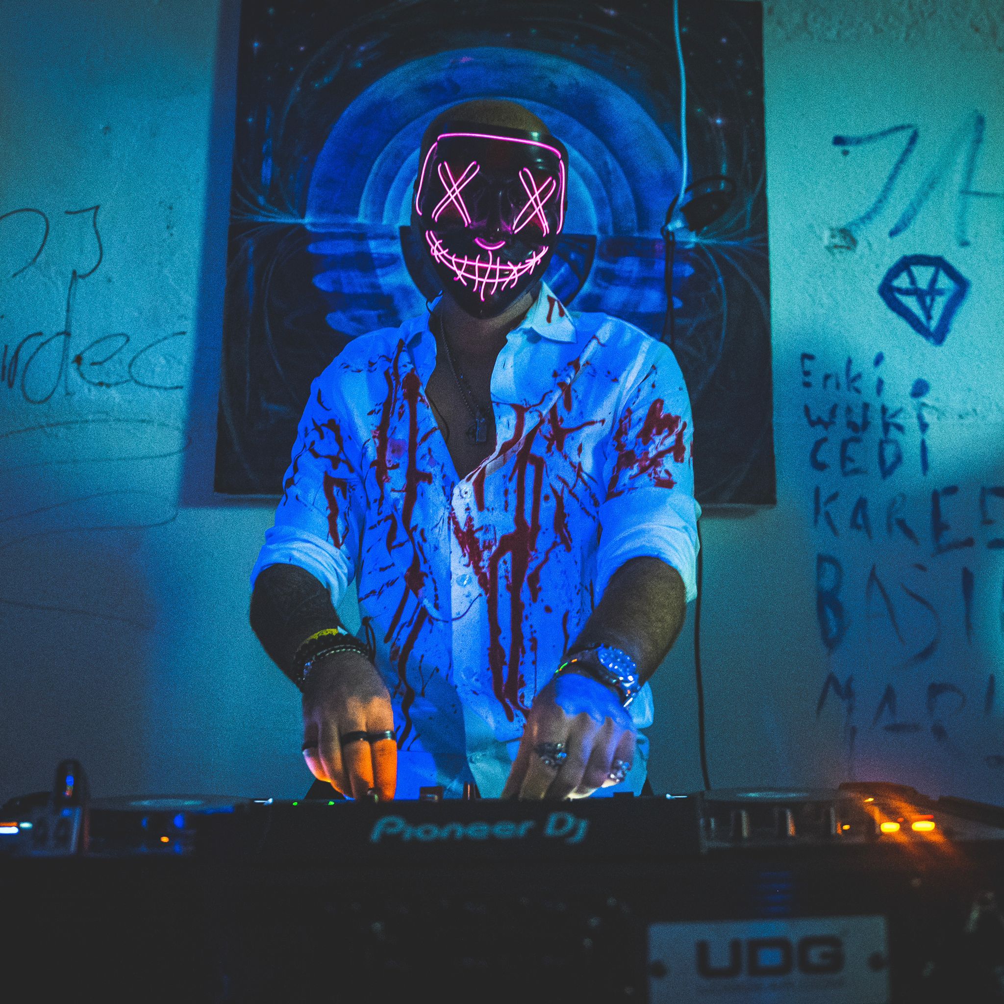 RAVE CAVE  29.10.2022