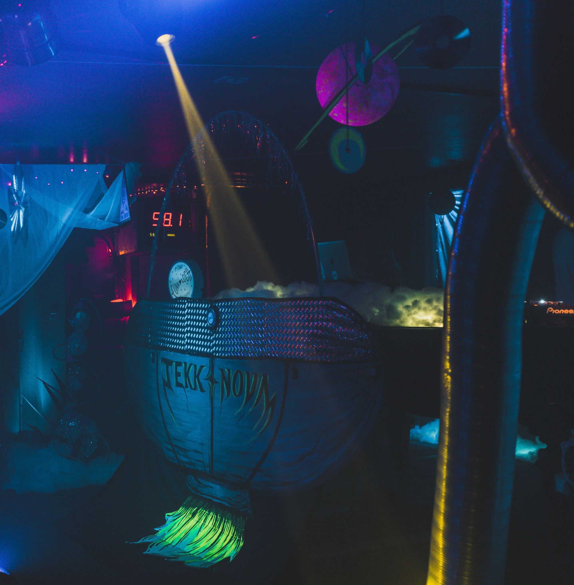 TEKKNOVA VOL. 1  04.03.2022