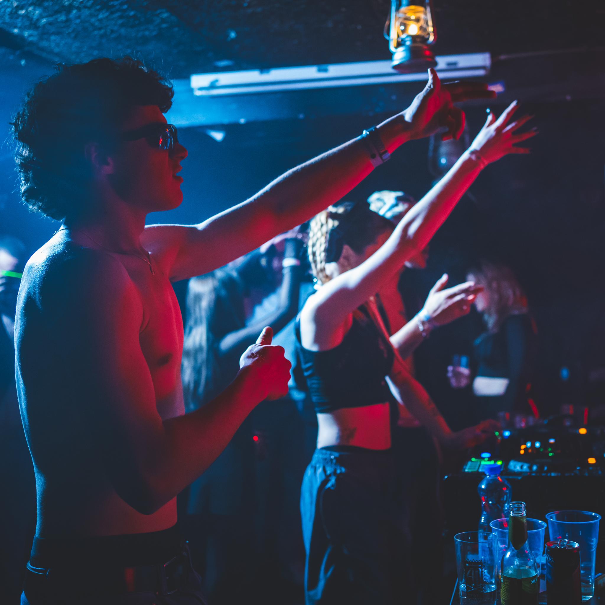 COLLAPSE VOL. 1  04.03.2023